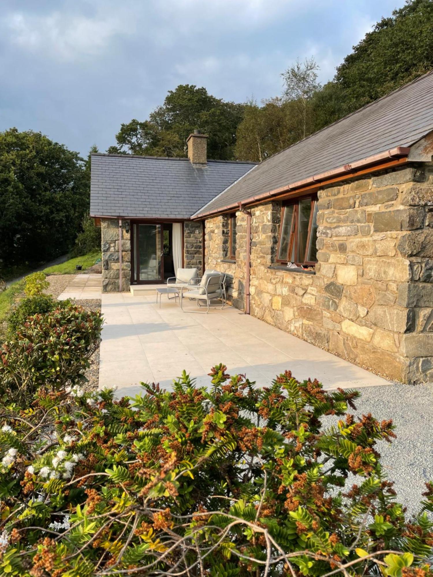 Llety Cynnes Villa Machynlleth Buitenkant foto